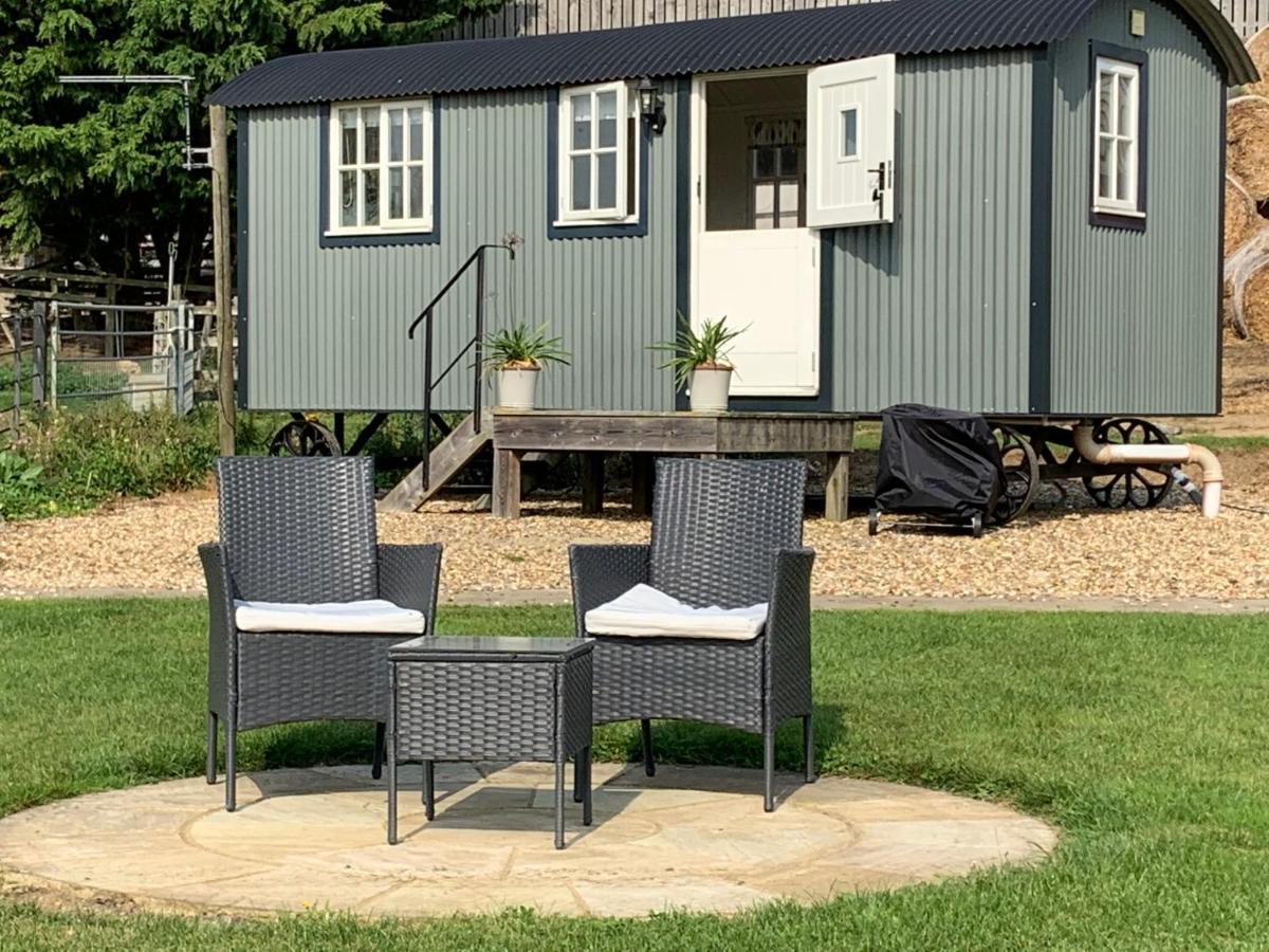 Weatherhead Farm Shepherds Hut Villa Buckingham Exterior photo