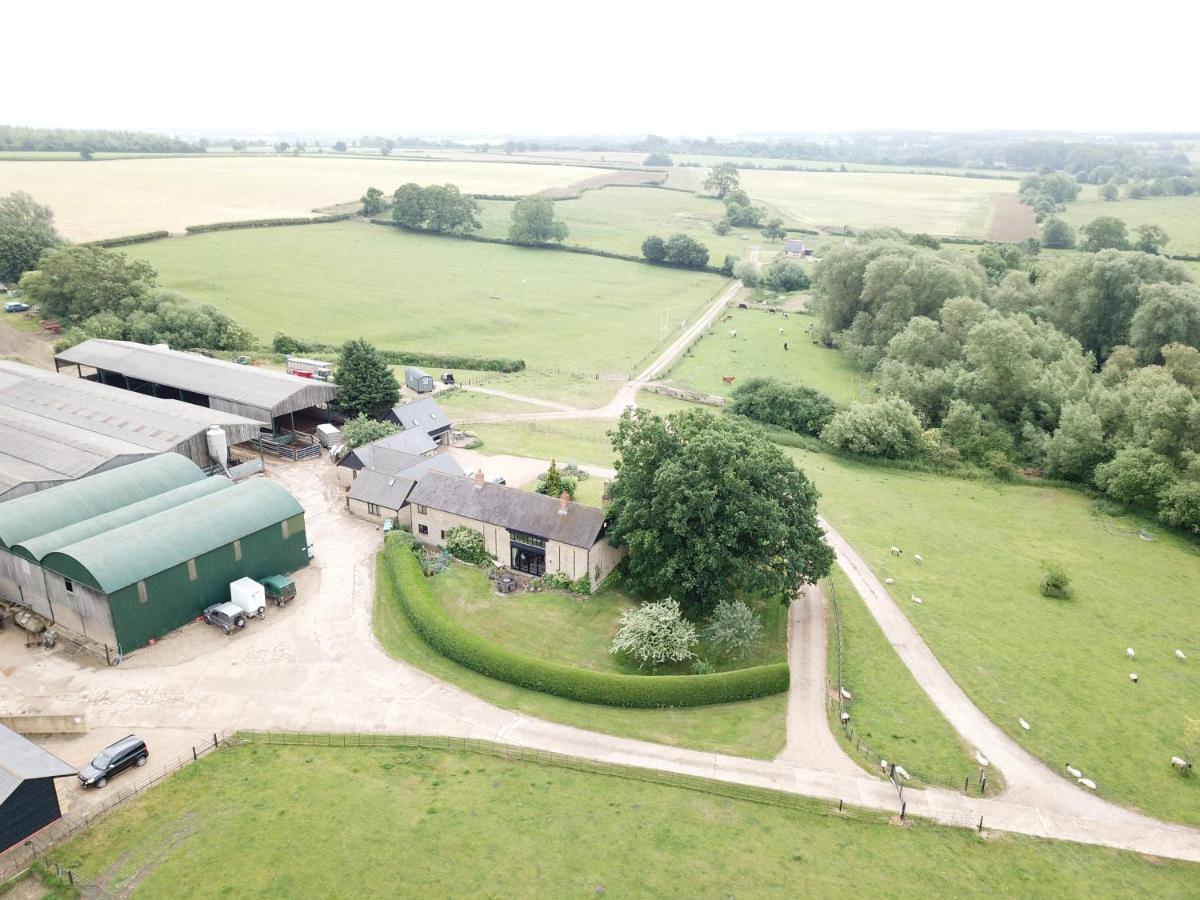 Weatherhead Farm Shepherds Hut Villa Buckingham Exterior photo